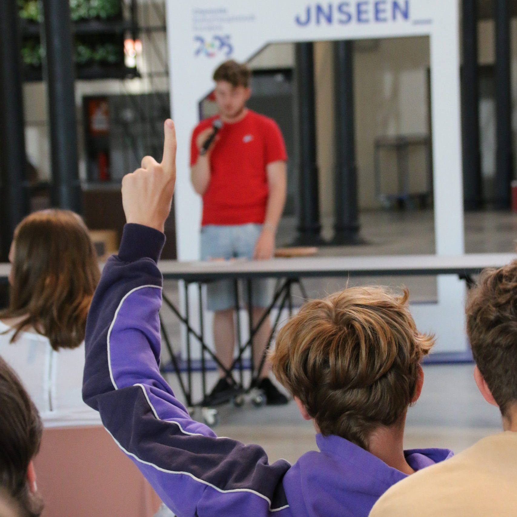 Schüler beim Planspiel Stadtrat