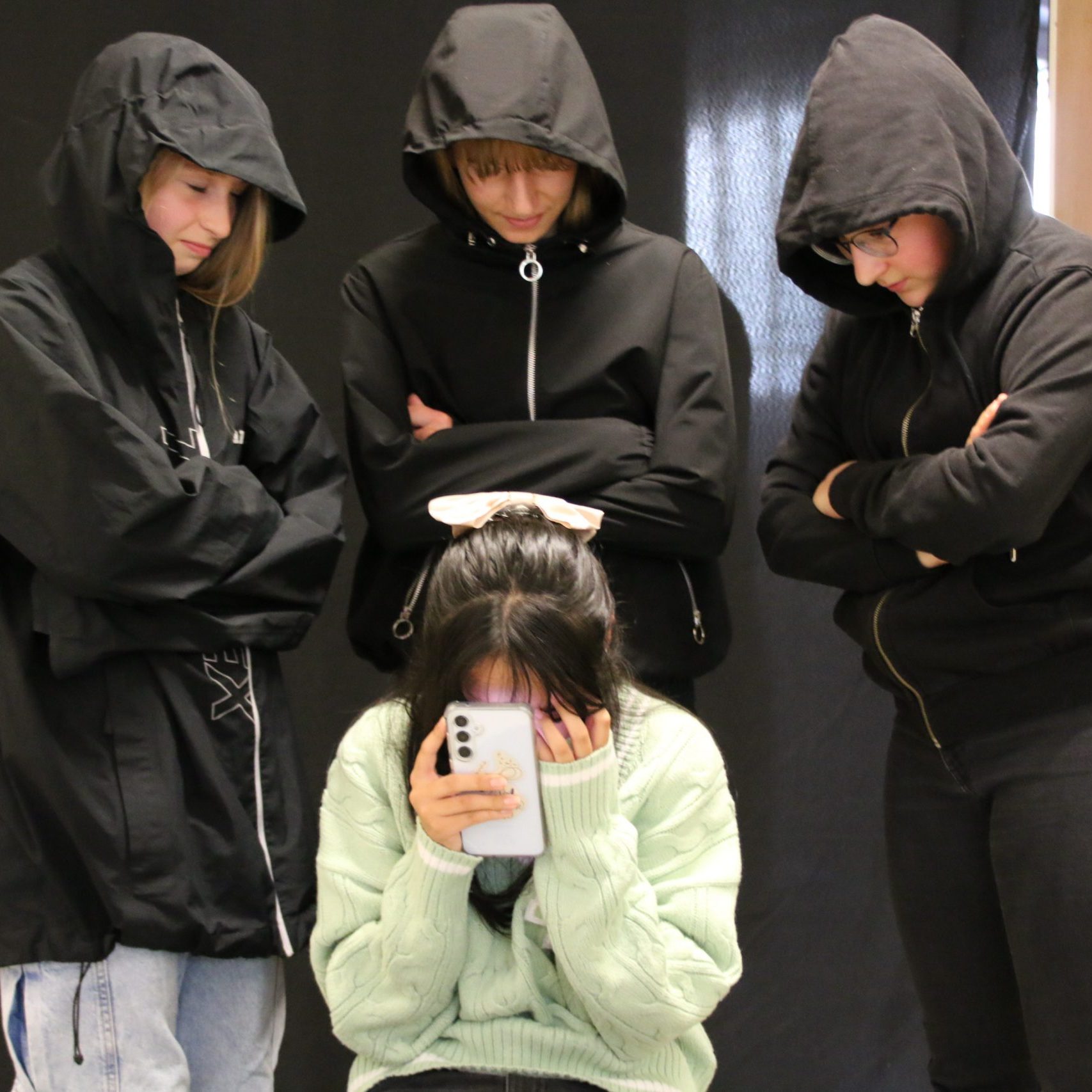 Auftritt der Schultheatergruppe "Fäustlinge" beim Schulfest 2024